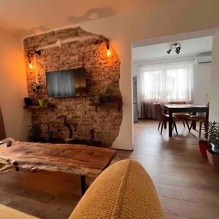 Cozy Lägenhet Skopje
